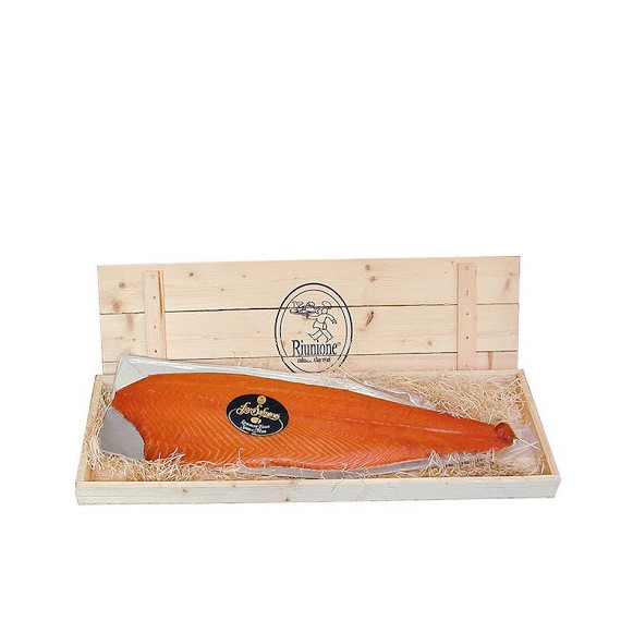 RIUNIONE SALMONE NORVEGESE INTERO C/SCATOLA IN LEGNO PESO CIRCA KG.2,5